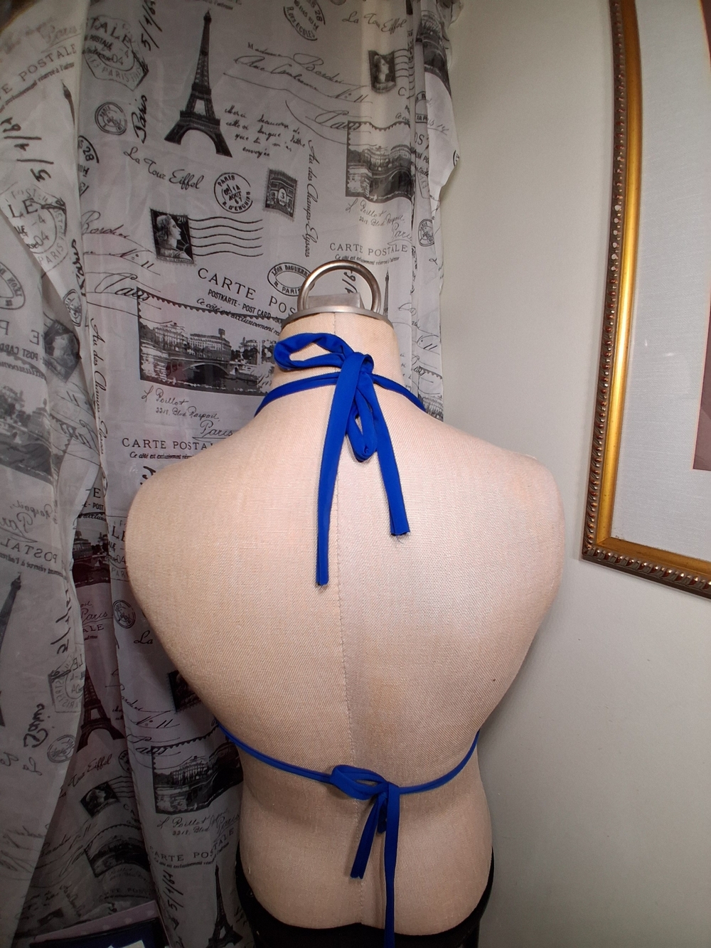 Rhinestone Heart Color-Block Triangle Top - Picture 5 of 5